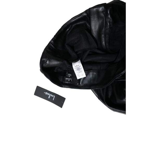 Lulu's Paperbag Faux Leather‎ Short in Black belt NWT size small - Picture 3 of 6